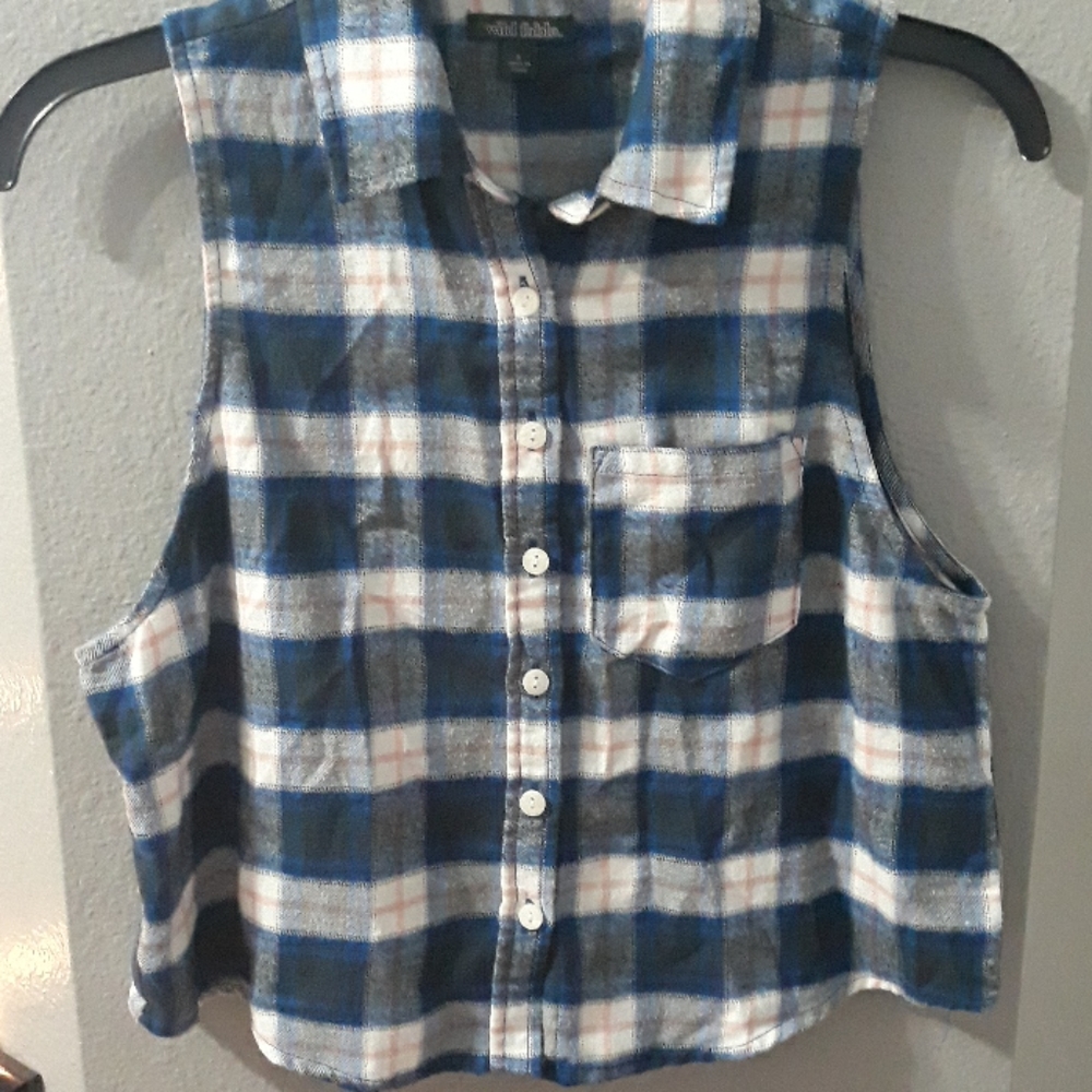 Wild Fable Cropped Vest